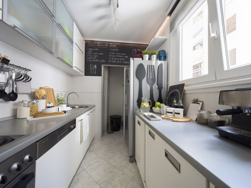 7 Kitchen Deal-Breakers That Repel Pennsylvania Homebuyers And 5 Buyer Magnets That Attract Them According To Interior Designers - Decor Hint Awkward Layout Configurations