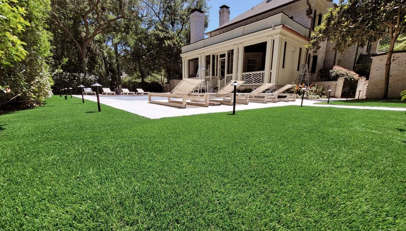 22 Florida Home Design Trends That Are Mega-Popular For Weird Reasons - Decor Hint Fake Grass Backyards