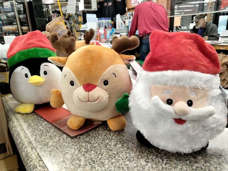 Independent Ace Hardware's Seasonal Decor Haven