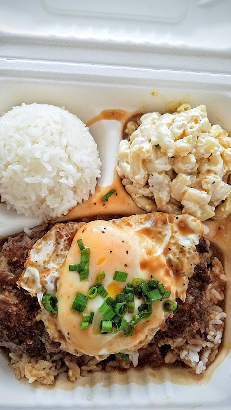10 Hawaii Restaurants Serving Classic Plate Lunch Comforts - Decor Hint 808 Grindz Cafe