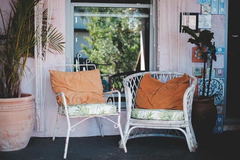 12 Backyard Mistakes Decreasing Your Home's Value - Decor Hint Home For Unloved Furniture