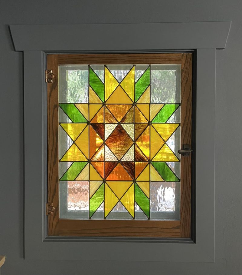 9 Distinctive Craftsman Home Features Disappearing From Ohio - Decor Hint Stained Glass Windows