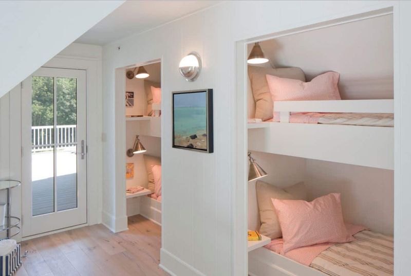 14 Utah Bunk Rooms Built For Cousin Sleepovers - Decor Hint Bunk Room With Cozy Nook Lighting