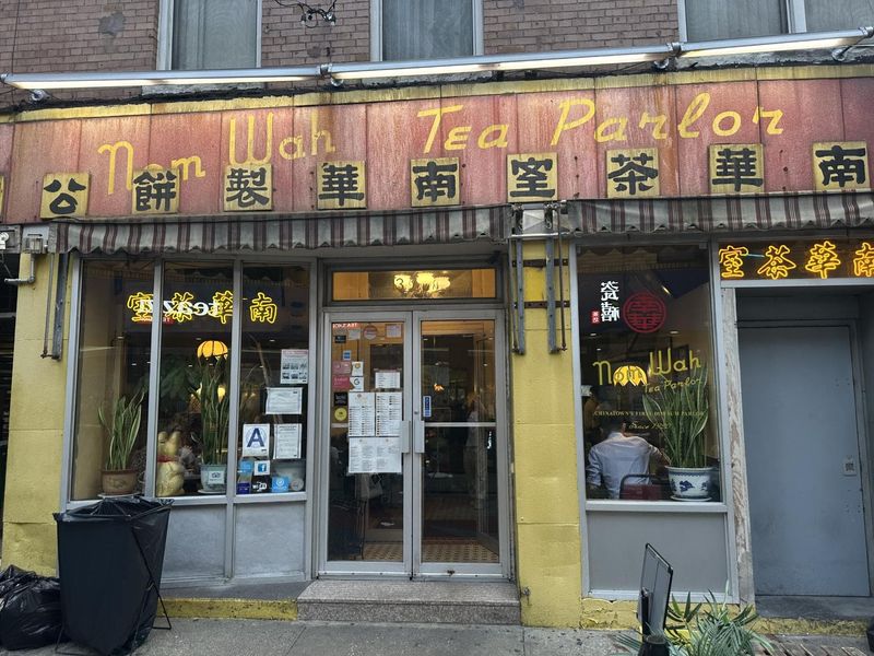 Nom Wah Tea Parlor: Century-Old Noodle Craft