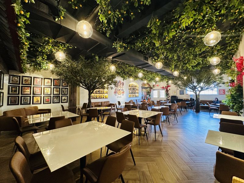 11 Authentic Family-Run Italian Spots In Illinois That Never Miss - Decor Hint Sorelle Italian Market & Cafe – Long Grove, IL