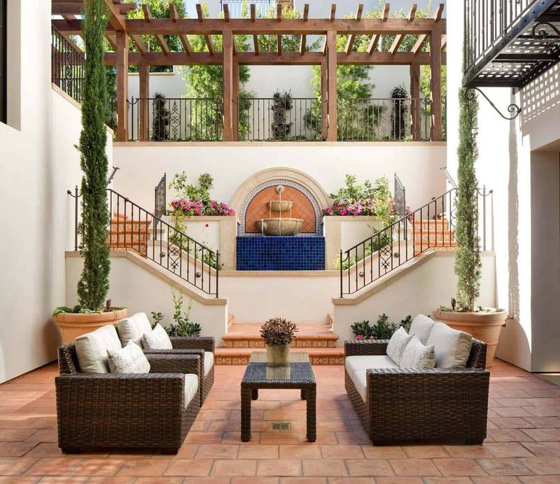 Santa Barbara Mediterranean Villa: Coastal Luxury