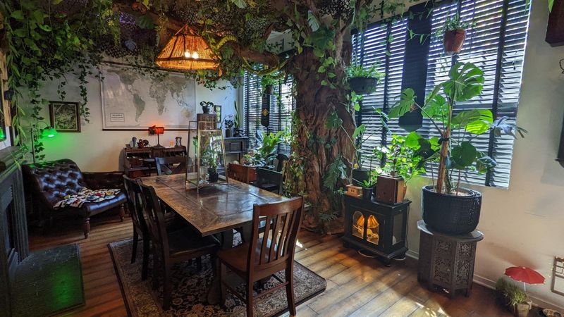 12 Outdated Indiana Dining Room Trends Turning Off 2025 Buyers - Decor Hint Theme-Based Dining Rooms