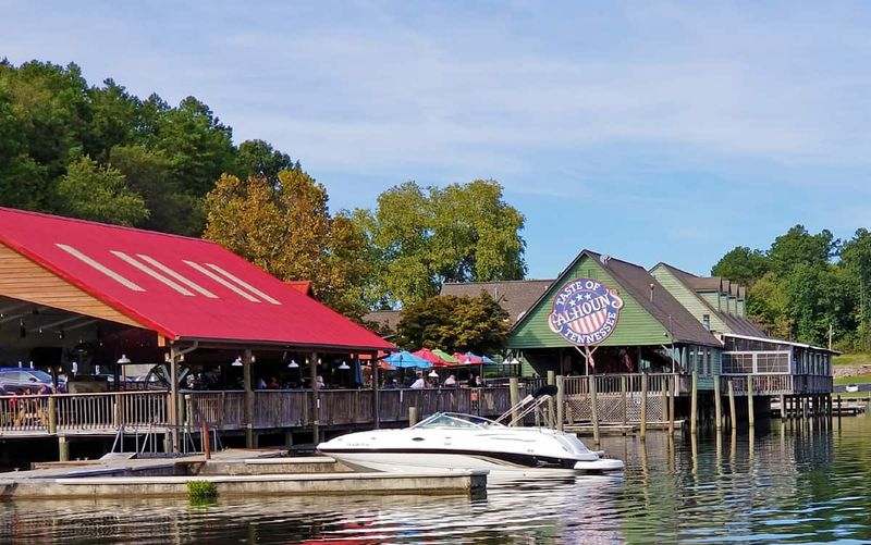6 Tennessee Buffets To Skip And 8 Worth The Trip - Decor Hint Calhoun's – Lenoir City
