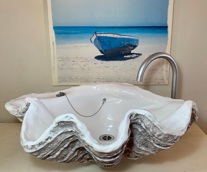 22 Florida Home Design Trends That Are Mega-Popular For Weird Reasons - Decor Hint Bathroom Sinks Made From Seashells