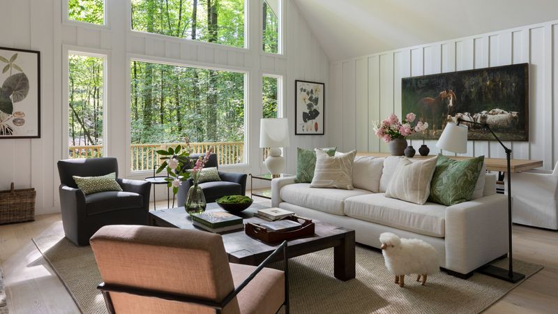 14 North Carolina Shiplap Walls That Do Not Feel Overdone - Decor Hint Shiplap In Open-Concept Living Rooms