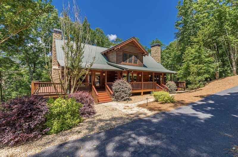 Dahlonega Mountain Cabins