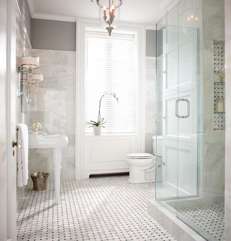15 Pennsylvania Bathroom Floors That Are Making A Stylish Revival - Decor Hint Mosaic Designs