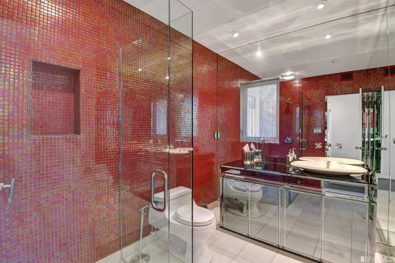  Ruby Red Jewel Box