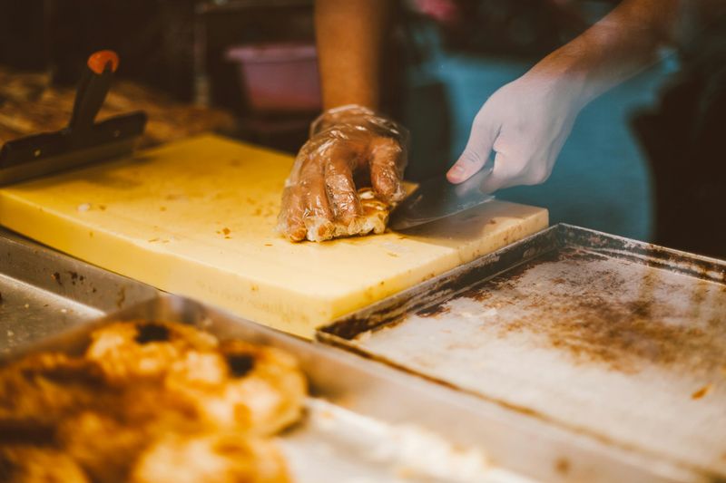11 Kitchen Items You Should Finally Toss To Free Up Space - Decor Hint Worn-Out Cutting Boards