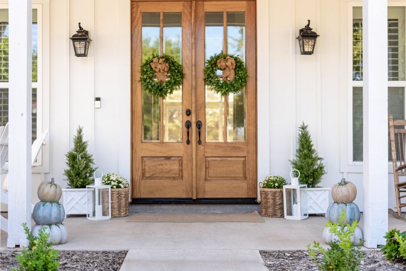 9 Vermont Screen Doors That Make That Summer Slam - Decor Hint Rustic Farmhouse Style