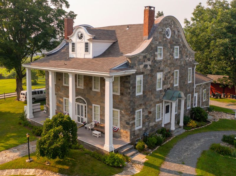 14 Historic Mansions To Tour In Rhode Island This Fall - Decor Hint Hearthside House