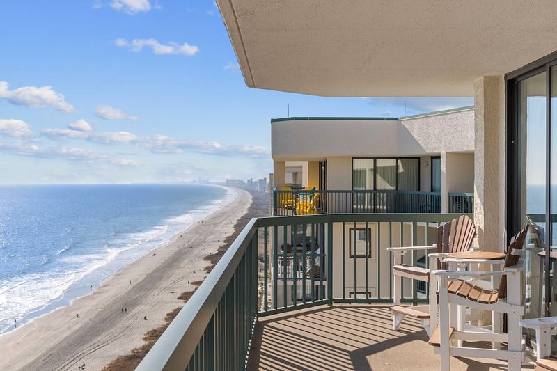 10 South Carolina Porches Designed For Outdoor Living - Decor Hint Oceanfront Breeze Porch