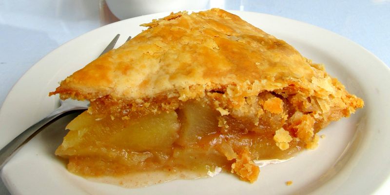 9 Arkansas Pie Stops That Always Taste Like Home - Decor Hint Eason's Apple Crumb Masterpiece