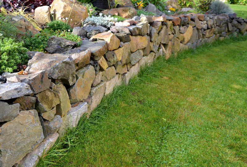 13 Pennsylvania Stone Walls That Make A Yard Feel Forever - Decor Hint Dry-Stack Masterpieces