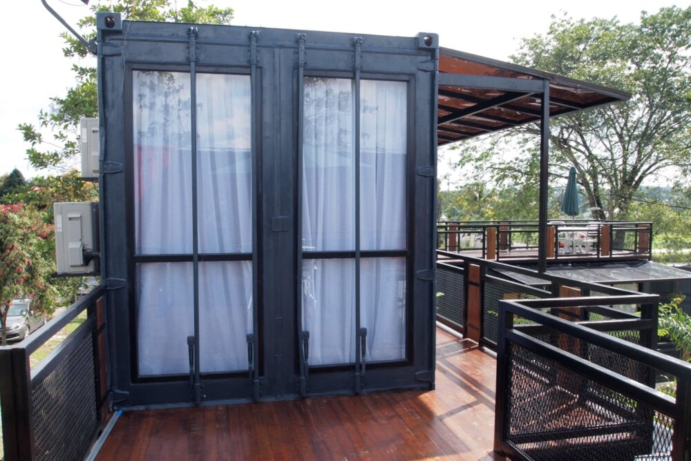 Container Home - Decor Hint