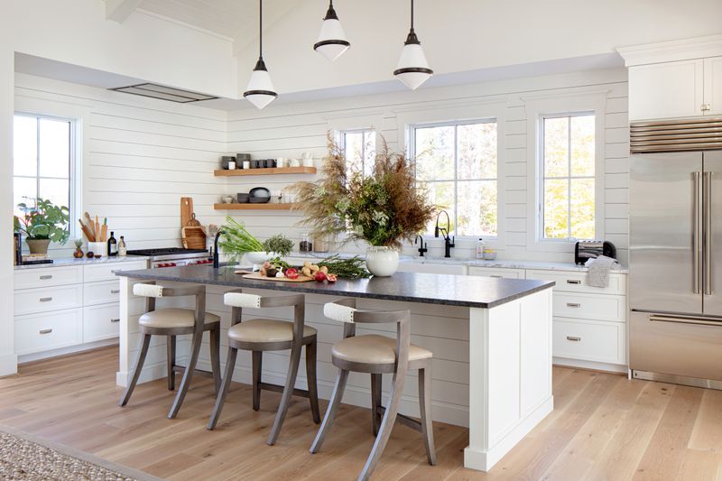 8 Iowa Kitchens Filled With Authentic Farmhouse Character - Decor Hint Whitewashed Simplicity