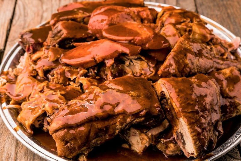 12 Arkansas BBQ Hideaways That Prove Small Spots Pack Big Taste - Decor Hint Lindsey's Hospitality House: North Little Rock's Soul Food BBQ Fusion