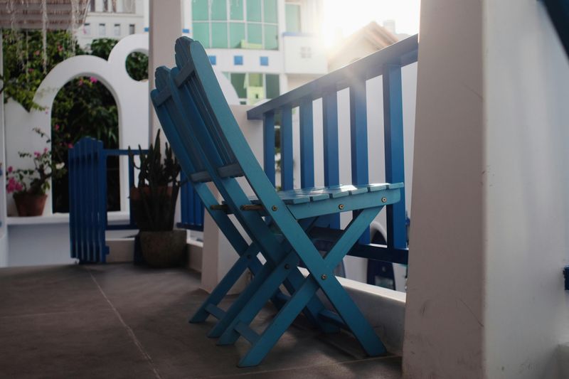 Paint Old Furniture