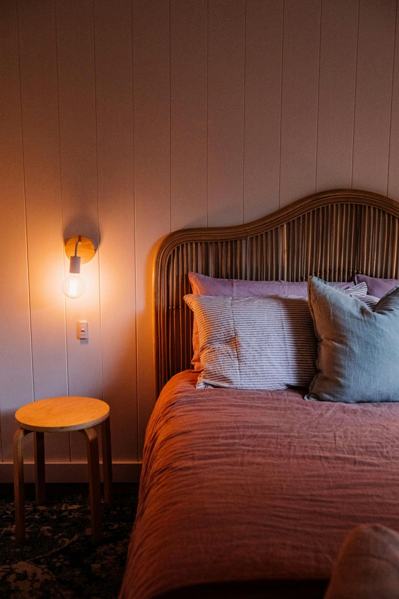 7 Bedroom Paint Ideas To Refresh And Personalize Your Space - Decor Hint Dusty Rose