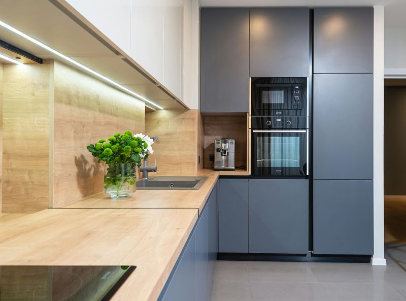 14 Helpful Approaches To Designing A Small Kitchen - Decor Hint Built-In Appliances