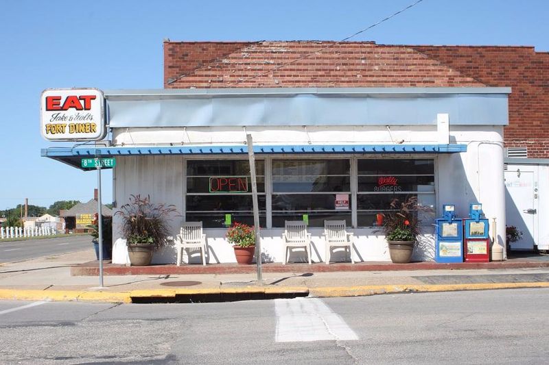 8 Iowa Diners That Belong On Your Comfort Food Bucket List - Decor Hint The Fort Diner – Fort Madison
