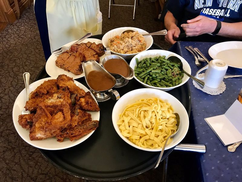 6 Cozy Indiana Buffets Serving Up Classic Comfort Food - Decor Hint Blue Gate Restaurant & Bakery – Shipshewana