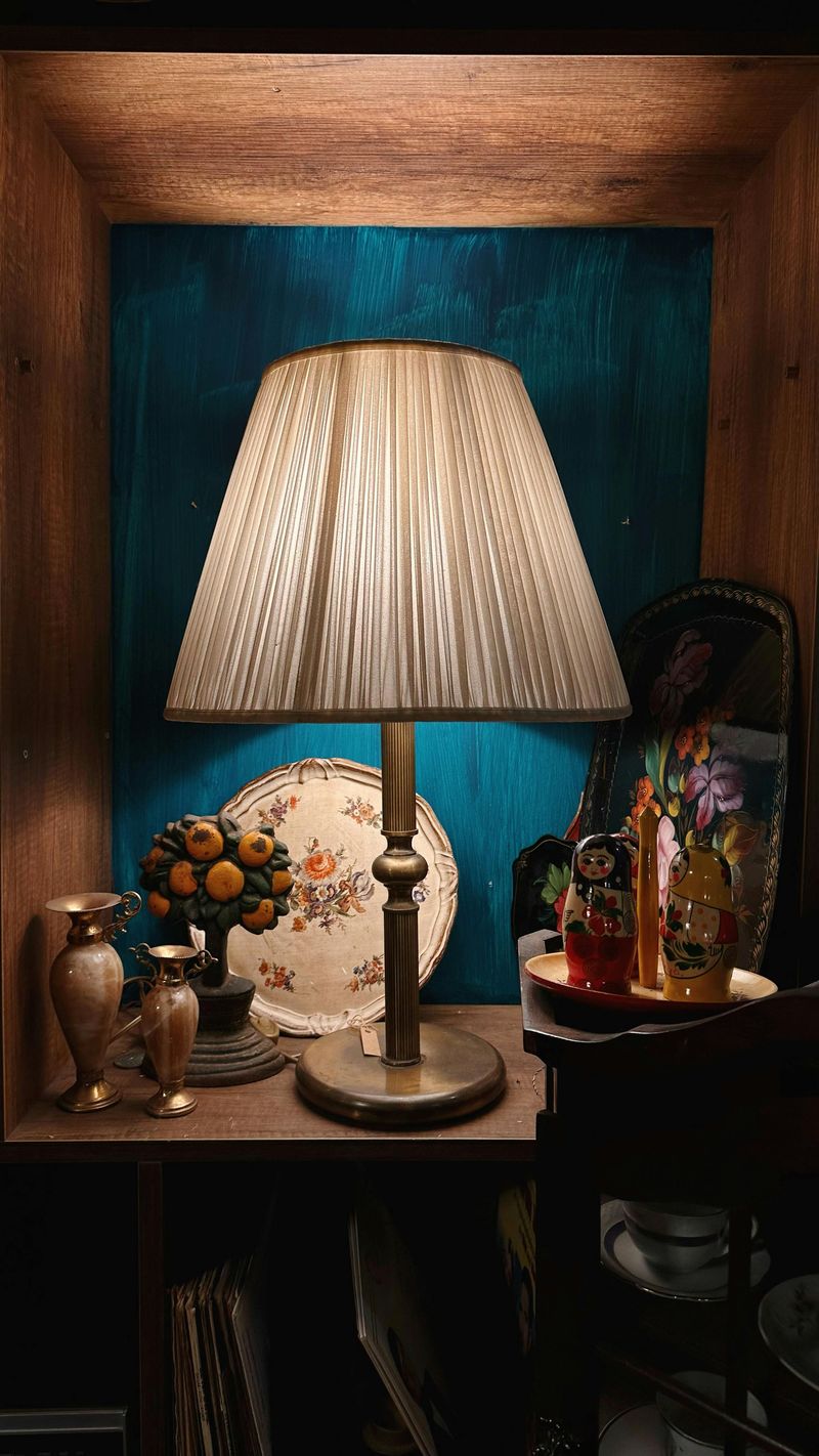 9 Small Decor Items That Make A Big Difference - Decor Hint Accent Lighting: Mood Magic In A Lamp