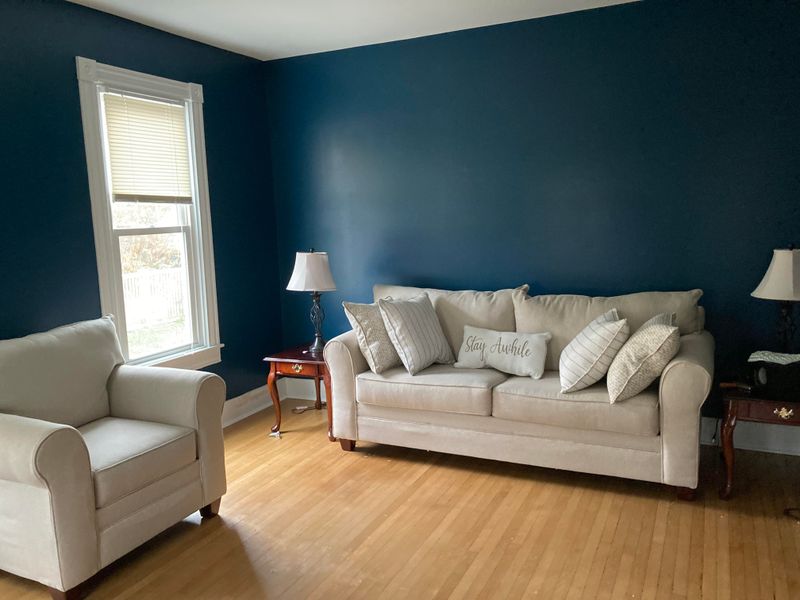 11 Paint Colors San Diego Designers Keep Coming Back To - Decor Hint Gaslamp Quarter Navy