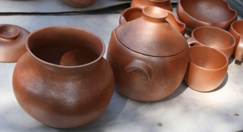 12 Courtyard Styles In New Mexico That Feel Warm And Timeless - Decor Hint Clay Sculptures