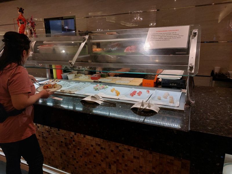 6 Missouri Buffets Locals Rave About & 6 They Warn You To Skip - Decor Hint Hokkaido Seafood Buffet & Grill – St. Louis' Ocean Treasure