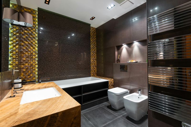 11 Practical Bathroom Renovation Ideas From Unsellable Houses - Decor Hint Layer Your Lighting For Maximum Impact