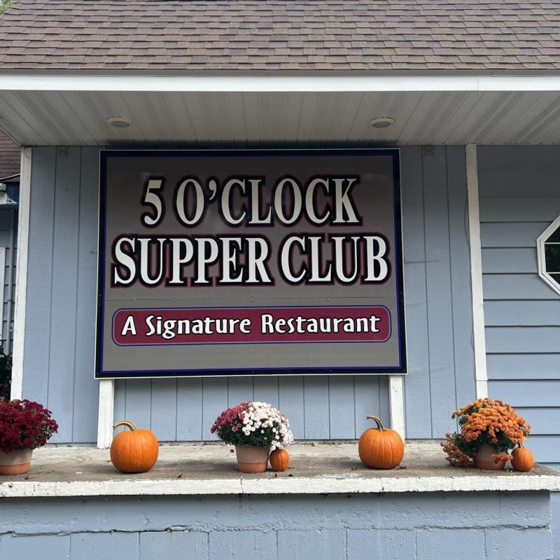 10 Wisconsin Supper Clubs That Take You Back In Time - Decor Hint The 5 O'Clock Club
