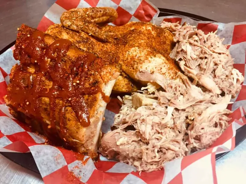 10 South Carolina Roadside Grills Known For Classic Southern Cooking - Decor Hint Bluffton BBQ – Bluffton, SC