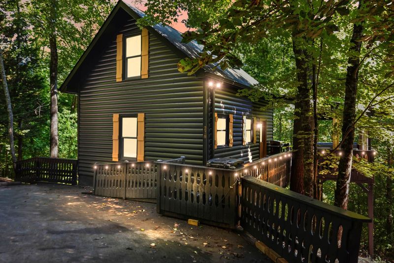 Helen Alpine Cabins