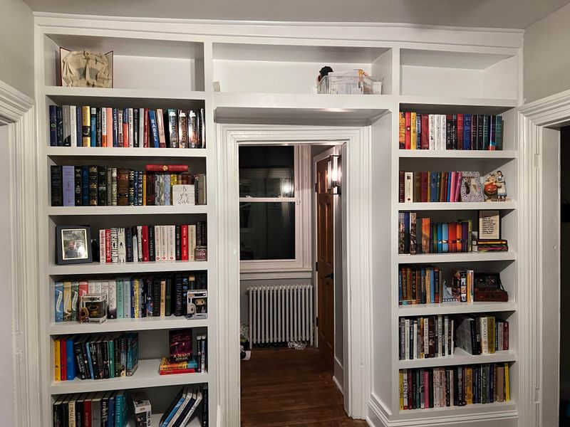 9 Distinctive Craftsman Home Features Disappearing From Ohio - Decor Hint Built-In Bookcases