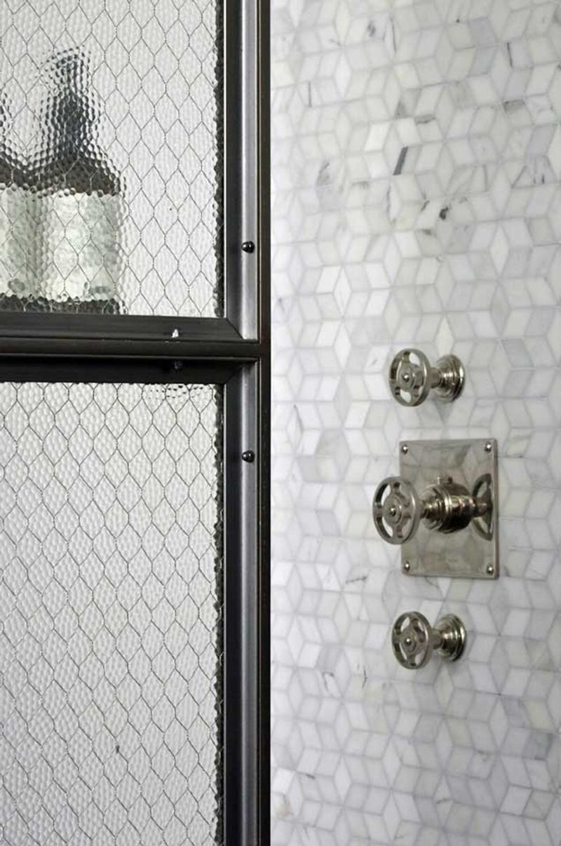 26 Ways To Get That Vintage Bathroom Look In New York Homes (Even In A Modern Apartment) - Decor Hint Wire Glass Shower Doors Offer Vintage Texture