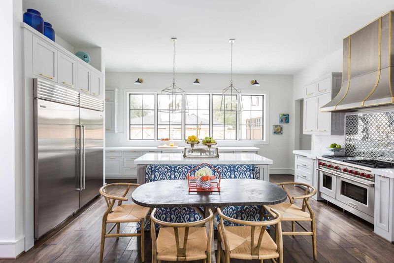 Shining: Statement Range Hoods