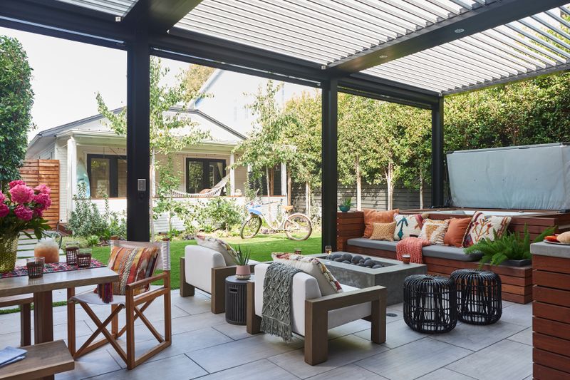 Indoor-Outdoor Living Spaces