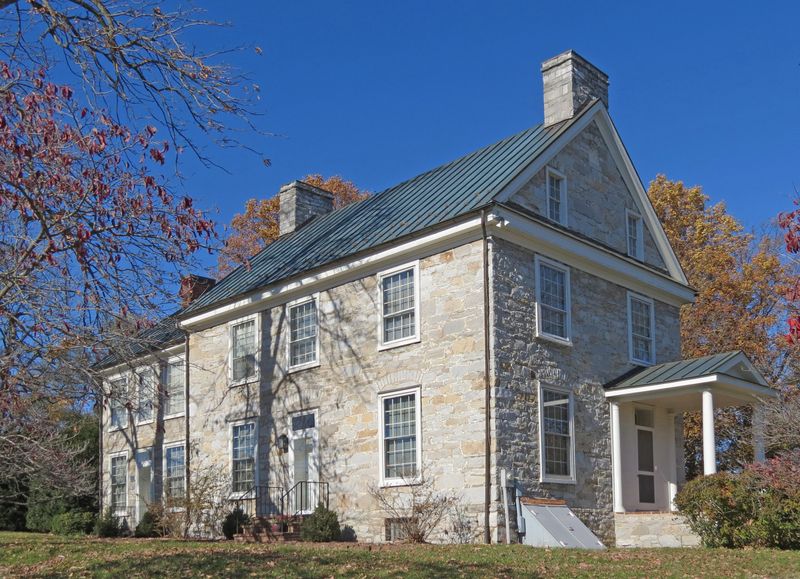 13 Virginia Stone Farmhouses With Rustic Character - Decor Hint Limestone Farmhouses With Patinaed Walls