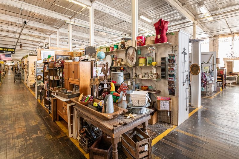 8 Spots To Shop For Vintage Treasures In North Carolina - Decor Hint The Depot At Gibson Mill (Concord)
