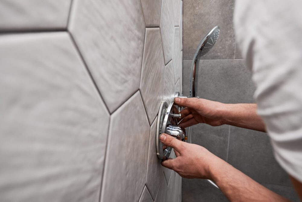 Fixed Bathroom Fixtures - Decor Hint