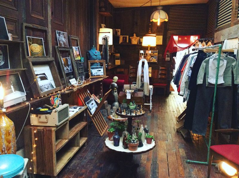 12 California Thrift Stores Packed With Retro Décor Gems - Decor Hint Yesteryear's Treasures in San Francisco