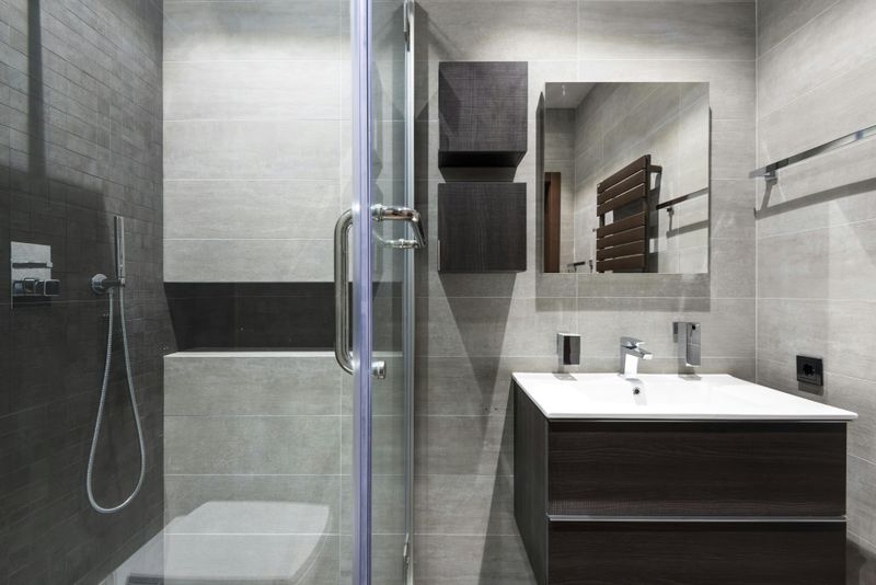 11 Master Bathroom Ideas That Add A Luxurious Touch - Decor Hint Soft-Close Cabinetry