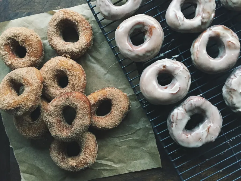 5 Washington Apple Desserts That Taste Like Fall - Decor Hint Apple Cider Donuts at Lattin's Country Cider Mill