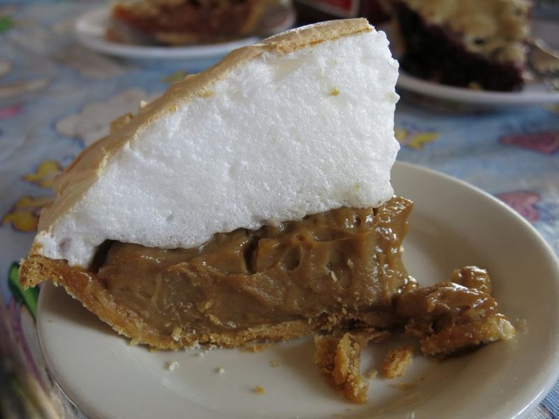 11 Ohio Mom-And-Pop Cafes Worth The Drive - Decor Hint Henry's Restaurant - West Jefferson